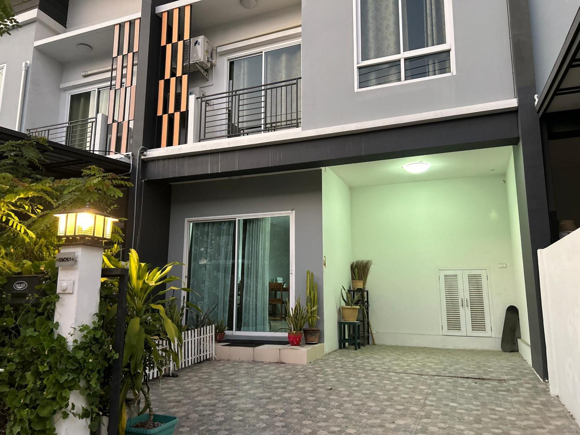 ไนซ์สเตย์ เฮาส์ แอทคลองสาม รังสิต คลองหลวง ปทุมธานี Nice Stay House At Khlong Sam - Rangsit - Khlong Luang - Phathumthani Bagian luar foto